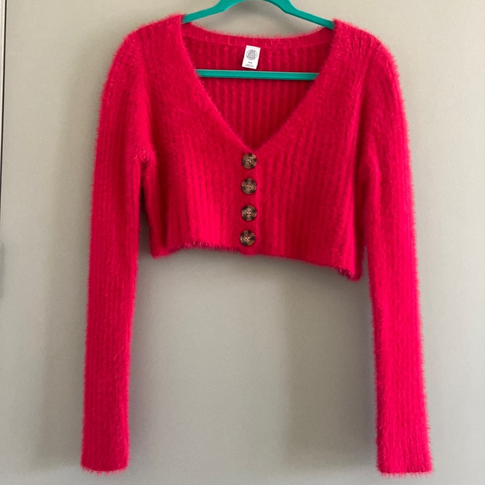 Cropped sweater